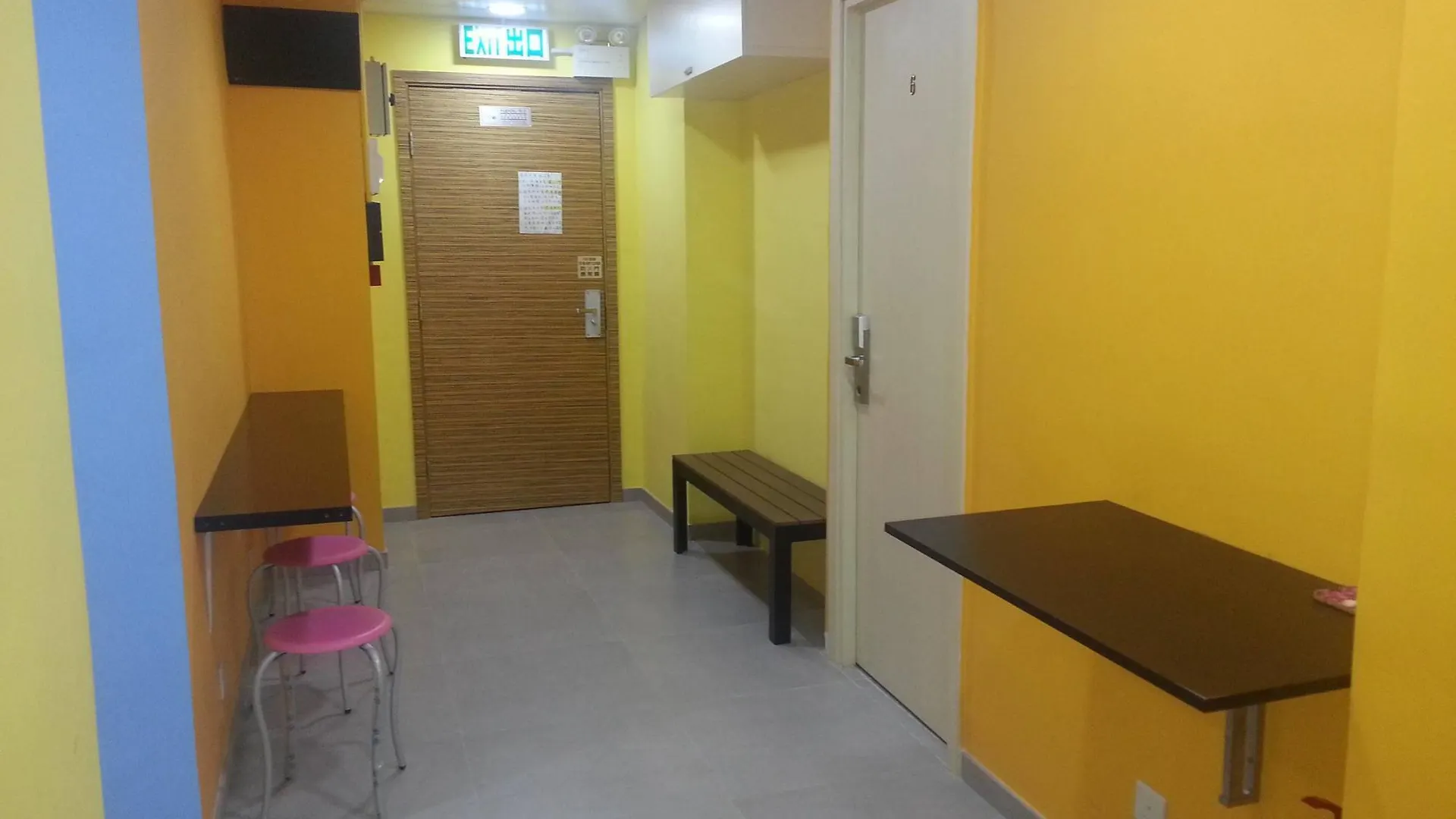 Apple Inn - Mongkok Hong Kong Hostel